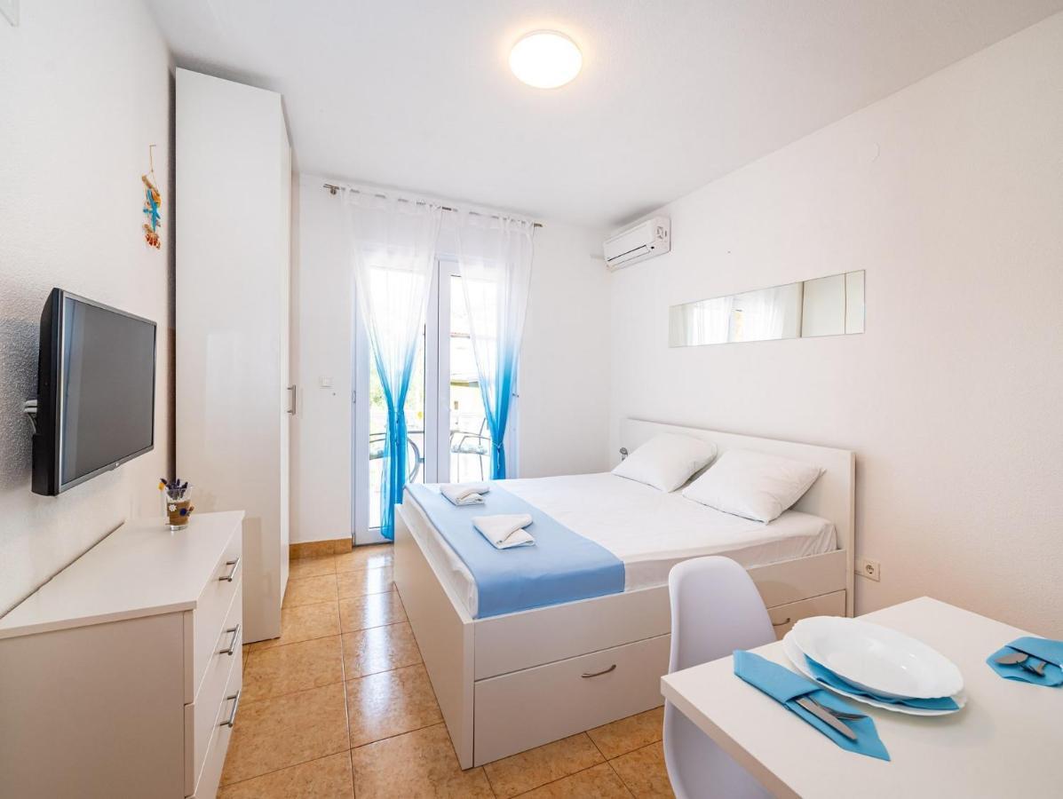 Apartments Prkacin Starigrad Paklenica Exterior foto